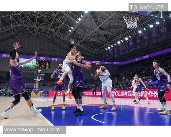 CBA激战广东队迎战江苏队双方全力争胜精彩对决即将上演
